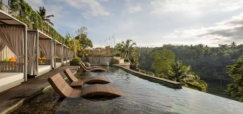 Wanna Jungle Pool & Bar