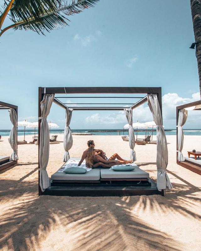 Reef Beach Club