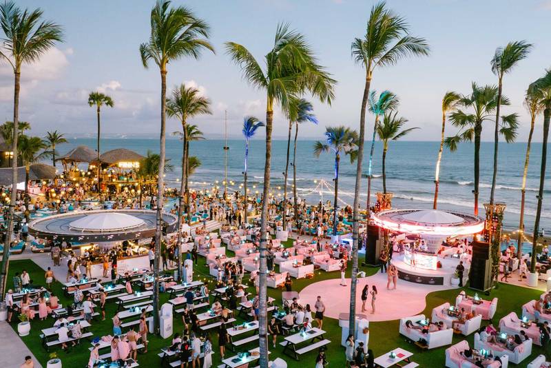 FINNS Beach Club
