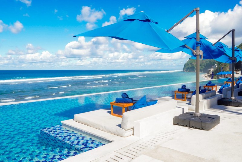 White Rock Beach Club