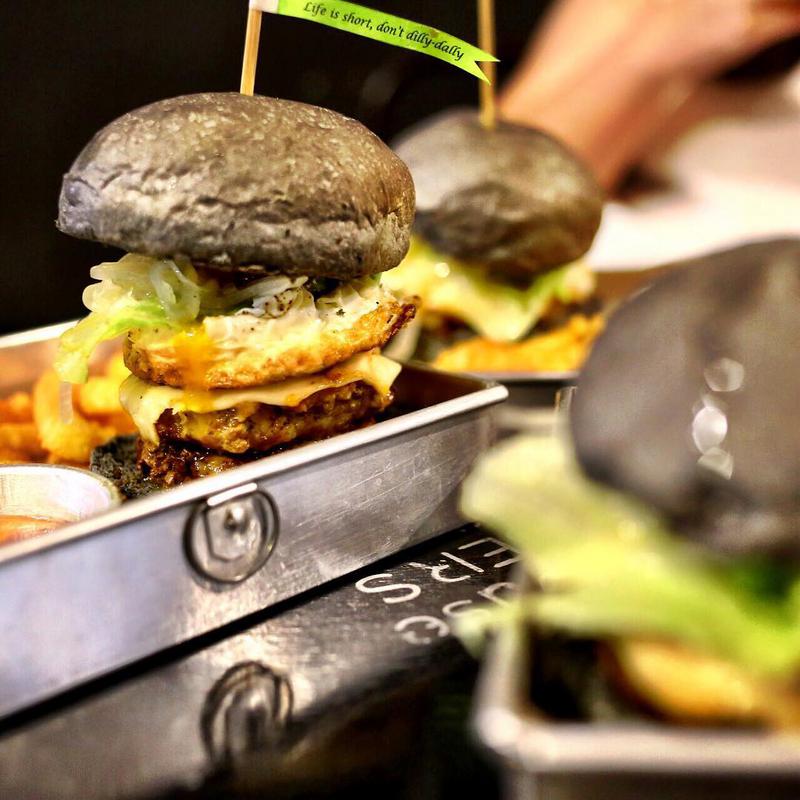 Black House Burger