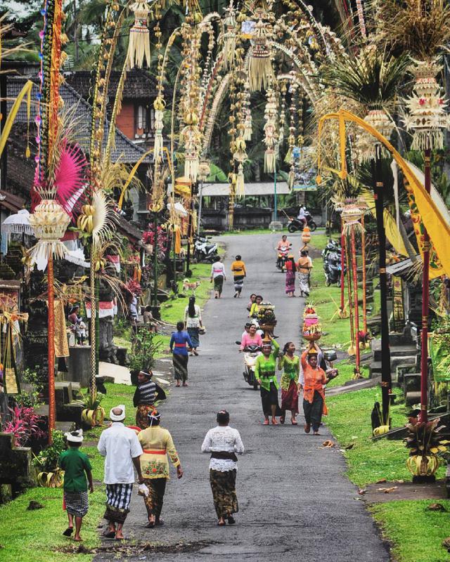 Galungan And Kuningan