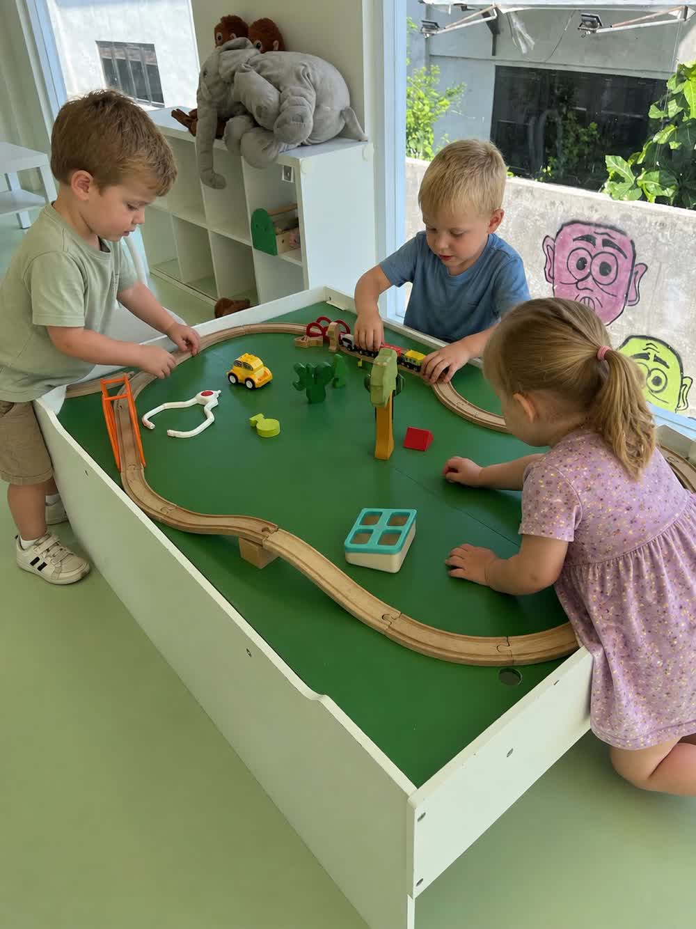 Tiny Healthy Family Cafe 0+