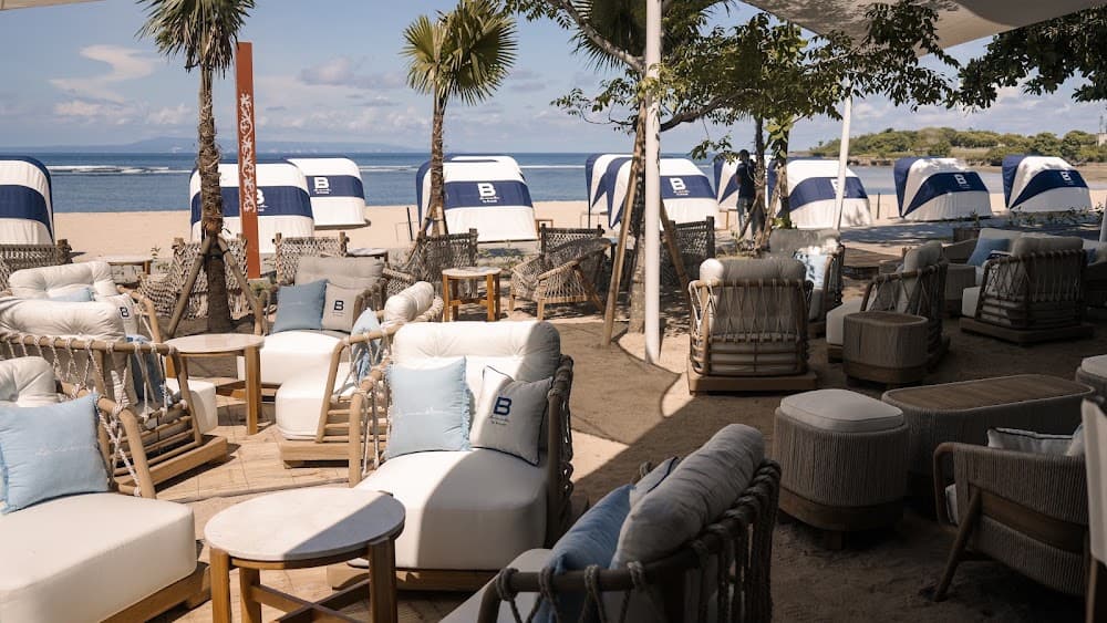 Le Bleu by K Club