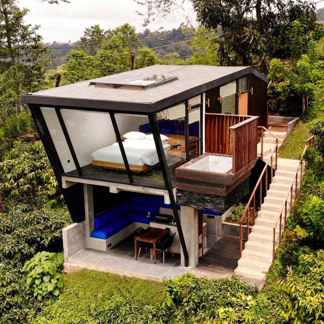 Aurora Cabins - Photo by @aurora.cabins