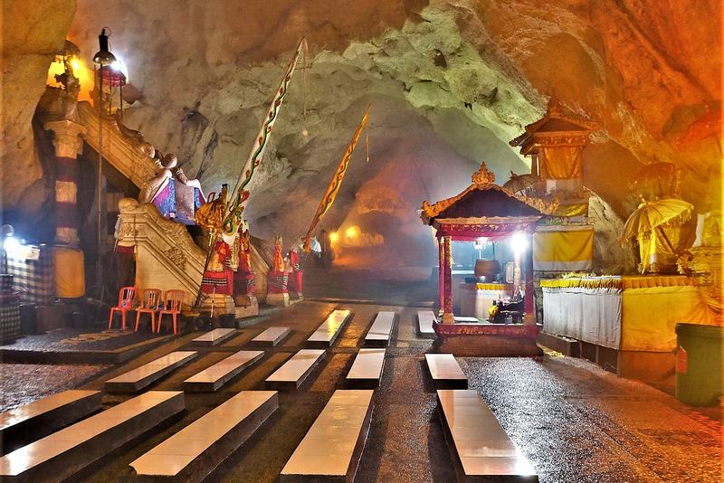 Goa Giri Putri cave temple