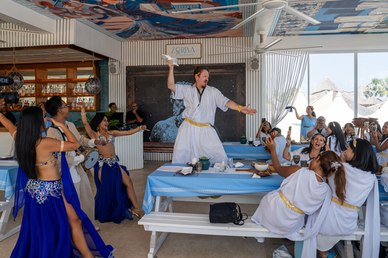 Finns Beach Club VIP Party Expansion