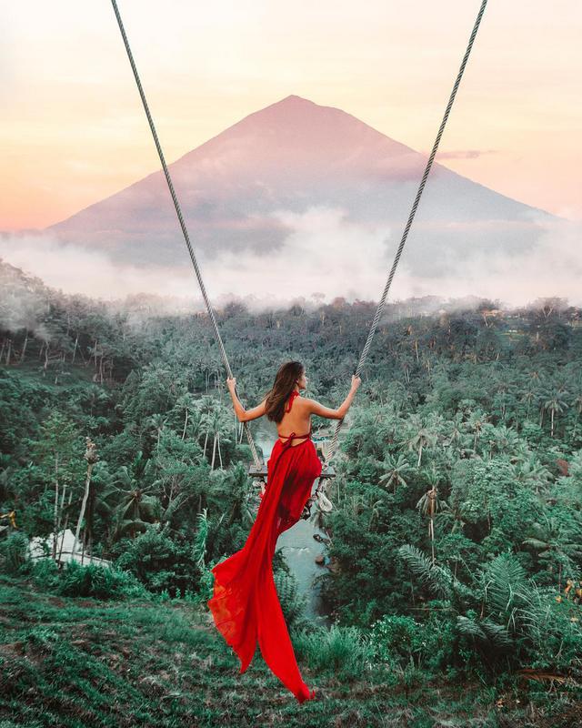 Fly on the Bali Swing