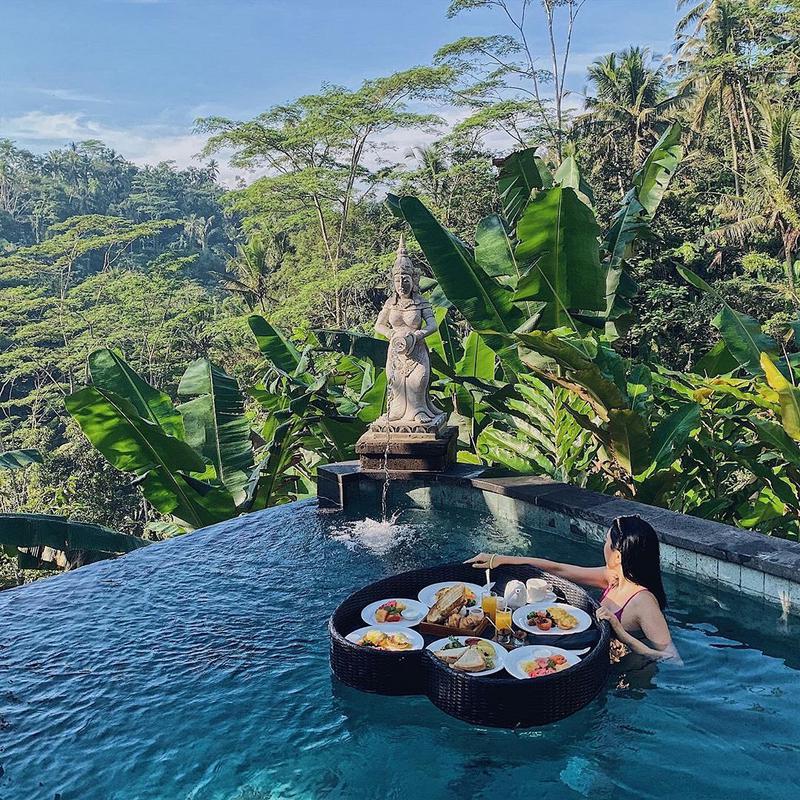 Order a floating breakfast