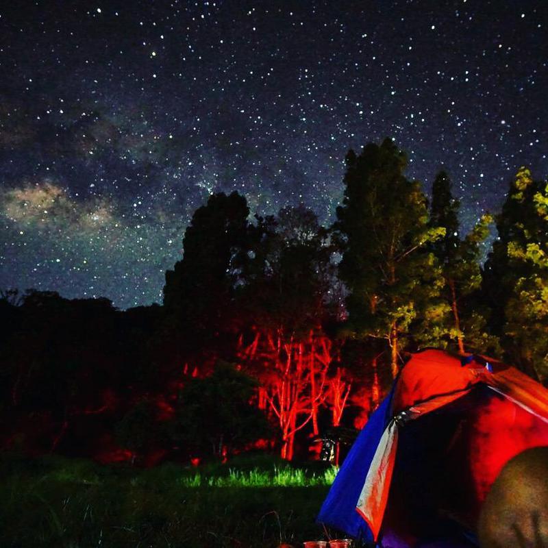 Camping In Lake Buyan - Photo by @ti_tikk
