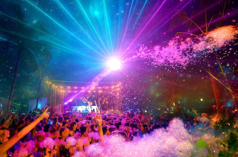 An Epic NYE Duo: Gourmet Dining & a Poolside Party at Azul Beach Club - Photo by @azulbeachclub