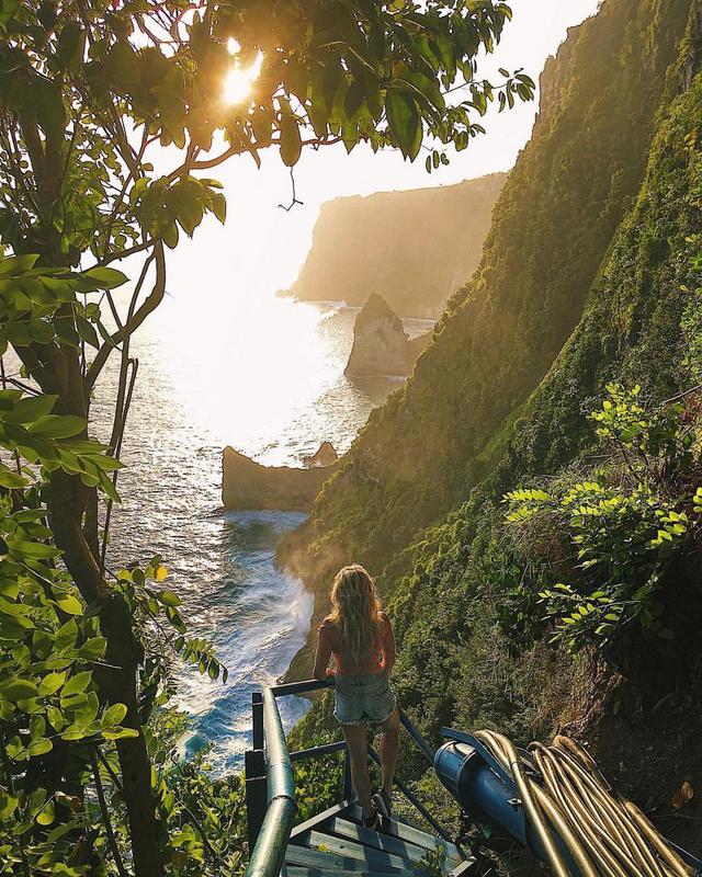 Peguyangan Waterfall